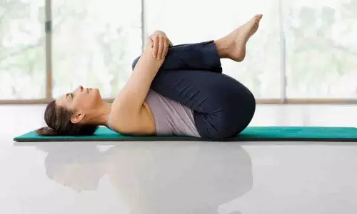 Yoga : पहली बार योग करने वाले करें ये 5 सबसे आसान योगासन Yoga : पहली बार योग करने वाले करें ये 5 सबसे आसान योगासन