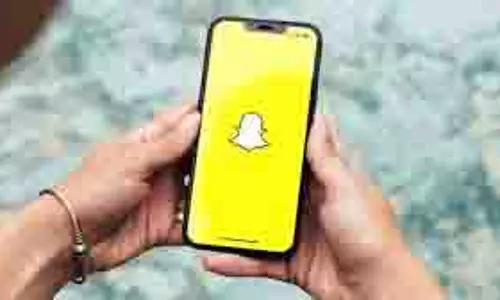 Snapchat: फोटो और वीडियो स्टोर करने पर लगेंगे पैसे, कंपनी लेकर आई नई योजना Snapchat: फोटो और वीडियो स्टोर करने पर लगेंगे पैसे, कंपनी लेकर आई नई योजना