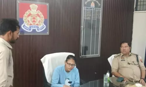 Badaun: सहसवान में अनुष्का ने निभाया क्षेत्राधिकारी का कर्तव्य Badaun: सहसवान में अनुष्का ने निभाया क्षेत्राधिकारी का कर्तव्य