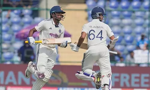 Delhi Test : भारतीय टीम एक्शन में Delhi Test : भारतीय टीम एक्शन में