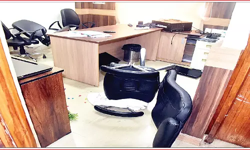 जनसंपर्क विभाग के सबसे सज्जन और सरल अधिकारी के उपर किया जानलेवा हमला