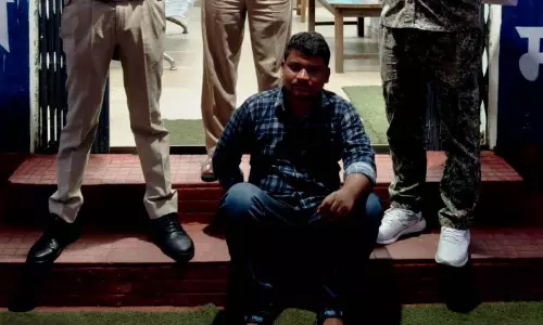 सहकारी समिति में करोड़ों की गड़बड़ी करने वाले एक और फरार आरोपी गिरफ्तार, पुलिस ने भेजा रिमांड पर सहकारी समिति में करोड़ों की गड़बड़ी करने वाले एक और फरार आरोपी गिरफ्तार, पुलिस ने भेजा रिमांड पर