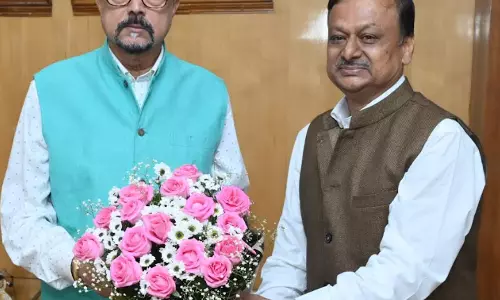 राज्यपाल डेका से डॉ सीव्ही रमन विश्वविद्यालय के कुलपति ने भेंट की