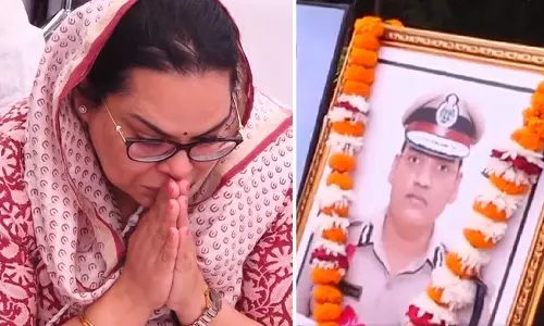 Haryana  के IGP की पत्नी ने FIR को कमजोर करने का आरोप लगाया