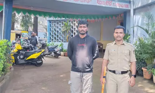 Karnataka : लापता कुमटा नगर पालिका कर्मचारी बेलगाम में मिला Karnataka : लापता कुमटा नगर पालिका कर्मचारी बेलगाम में मिला