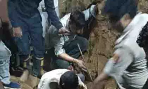 Delhi: सफदरजंग एन्क्लेव में बेसमेंट ढहने से एक की मौत, चार घायल Delhi: सफदरजंग एन्क्लेव में बेसमेंट ढहने से एक की मौत, चार घायल