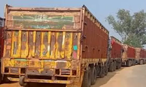 Chhatarpur: गिट्टी लदा ओवरलोड डंपर विभाग की गिरफ्त में
