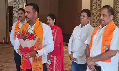 Ayodhya: UP में निवेश बढ़ाने अयोध्या पहुंचे राज मिश्रा