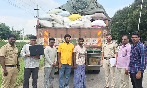 Tekkalakot : 211 क्विंटल अवैध राशन चावल जब्त