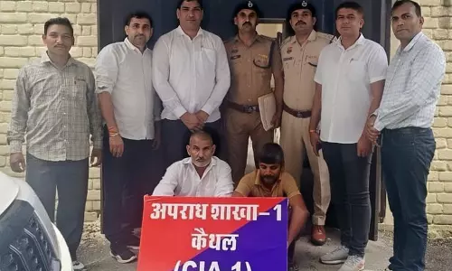 Haryana :  पराली जलाने के निरीक्षण के दौरान अधिकारियों पर ‘हमला’ करने के आरोप में दो लोग गिरफ्तार