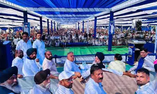 BSP ने विशाल ‘तख्त बदलना होगा-ताज बदलना होगा’ रैली की, पंजाब में सरकार बनाने का संकल्प लिया BSP ने विशाल ‘तख्त बदलना होगा-ताज बदलना होगा’ रैली की, पंजाब में सरकार बनाने का संकल्प लिया