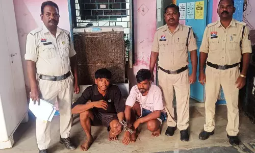 लूट के दो फरार आरोपी गिरफ्तार किए गए लूट के दो फरार आरोपी गिरफ्तार किए गए