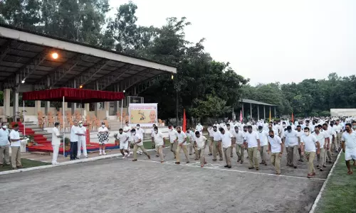 Jammu: जम्मू में बीएसएफ का मैराथन कार्यक्रम, 2025 कर्टन रेज़र आयोजित Jammu: जम्मू में बीएसएफ का मैराथन कार्यक्रम, 2025 कर्टन रेज़र आयोजित