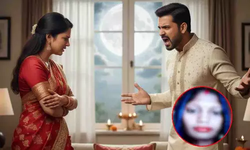 UP: महिला ने करवा चौथ पर पति द्वारा साड़ी न दिए जाने पर फांसी लगा ली UP: महिला ने करवा चौथ पर पति द्वारा साड़ी न दिए जाने पर फांसी लगा ली