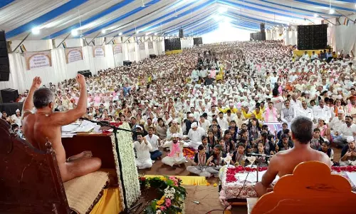 छत्रपति संभाजीनगर में 25,000 भक्तों ने भक्तामर स्तोत्र का जाप किया, विश्व रिकॉर्ड बनाया