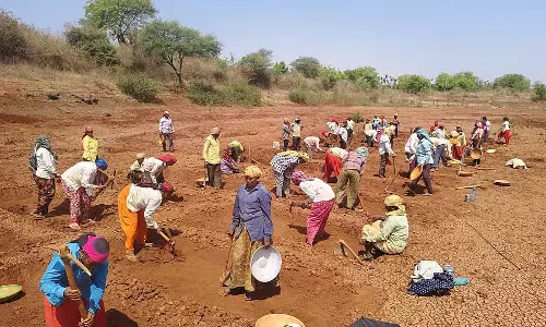 Mandya : जॉब कार्ड के लिए ई-केवाईसी अनिवार्य Mandya : जॉब कार्ड के लिए ई-केवाईसी अनिवार्य