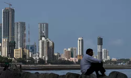 सितंबर तिमाही में रियल एस्टेट निवेश 48% बढ़ा, जबकि PE प्रवाह में कमी आई सितंबर तिमाही में रियल एस्टेट निवेश 48% बढ़ा, जबकि PE प्रवाह में कमी आई