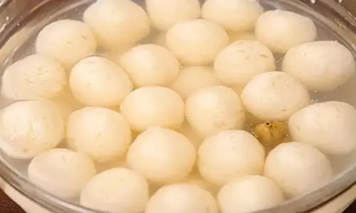 मिलावट से रहें सतर्क: सफेद Sasgullaहै शुद्ध या मिलावटी? घर पर ऐसे करें पहचान मिलावट से रहें सतर्क: सफेद Sasgullaहै शुद्ध या मिलावटी? घर पर ऐसे करें पहचान