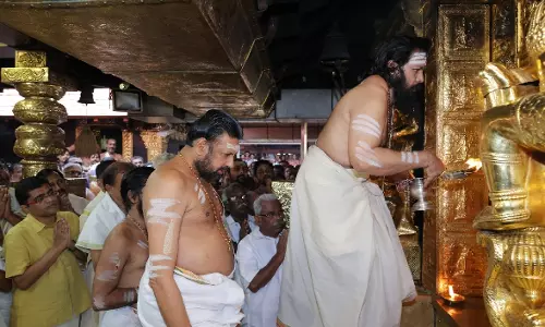 kerala: सबरीमाला में योग दंड और रुद्राक्ष माला पर सोने की परत विवाद