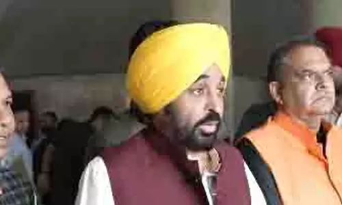 पंजाब के CM ने सीजेआई गवई पर जूता फेंकने की घटना की निंदा की पंजाब के CM ने सीजेआई गवई पर जूता फेंकने की घटना की निंदा की