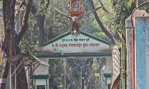 Pune शहर में 42 प्रतिशत अंतिम संस्कार अकेले वैकुंठ में होते Pune शहर में 42 प्रतिशत अंतिम संस्कार अकेले वैकुंठ में होते