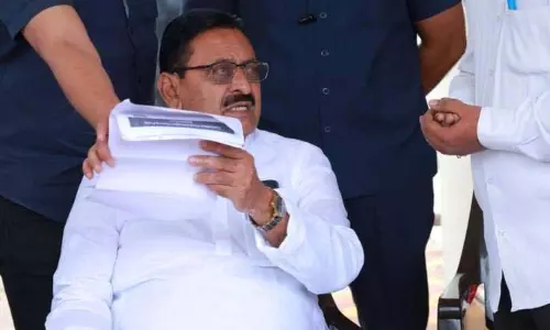 कर्जमाफी पर विवादास्पद बयान पर बाबासाहेब पाटिल का स्पष्टीकरण कर्जमाफी पर विवादास्पद बयान पर बाबासाहेब पाटिल का स्पष्टीकरण