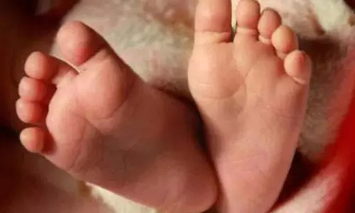 Indiramma के गड्ढों ने 18 महीने के बच्चे की जान ले ली