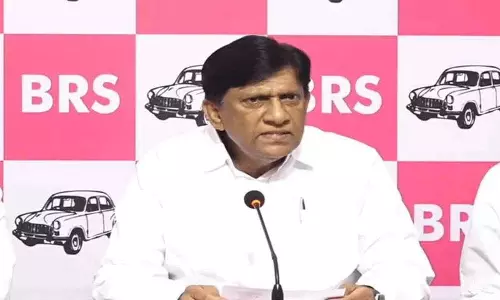 लोग रेवंत रेड्डी की बातों पर विश्वास करने की स्थिति में नहीं हैं: पूर्व सांसद Vinod Kumar लोग रेवंत रेड्डी की बातों पर विश्वास करने की स्थिति में नहीं हैं: पूर्व सांसद Vinod Kumar