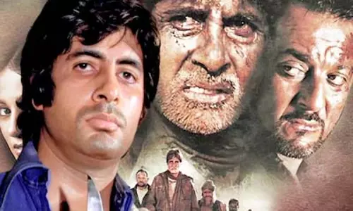 युवाओं से ज्यादा युवा हैं Amitabh Bachchan: 25 सालों से सबसे बिजी अभिनेता, आंकड़े कर देंगे हैरान युवाओं से ज्यादा युवा हैं Amitabh Bachchan: 25 सालों से सबसे बिजी अभिनेता, आंकड़े कर देंगे हैरान