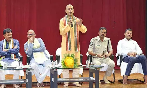 श्री पद्मावती अम्मावरी ब्रह्मोत्सव को भी सफल बनाया जाना चाहिए: TTD EO श्री पद्मावती अम्मावरी ब्रह्मोत्सव को भी सफल बनाया जाना चाहिए: TTD EO