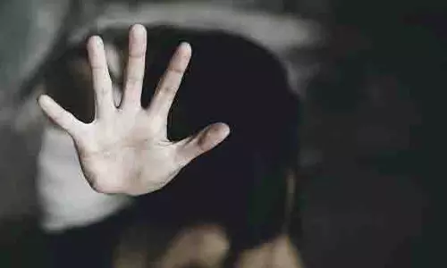 Airoli: निजी अस्पताल में 28 वर्षीय महिला मरीज के साथ कथित तौर पर छेड़छाड़ Airoli: निजी अस्पताल में 28 वर्षीय महिला मरीज के साथ कथित तौर पर छेड़छाड़