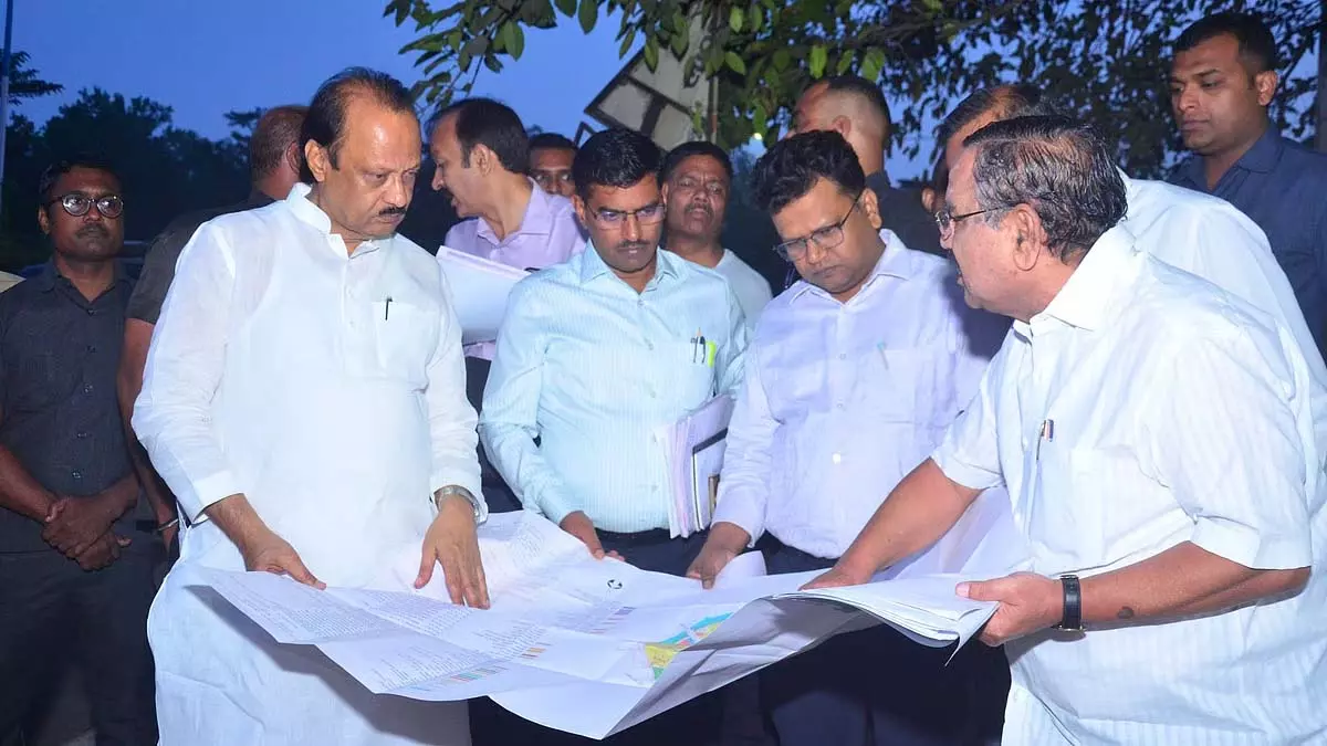 Maharashtra : अजित पवार ने पुणे में वारजे, कात्रज, धायरी और शिवणे में निरीक्षण किया Maharashtra : अजित पवार ने पुणे में वारजे, कात्रज, धायरी और शिवणे में निरीक्षण किया