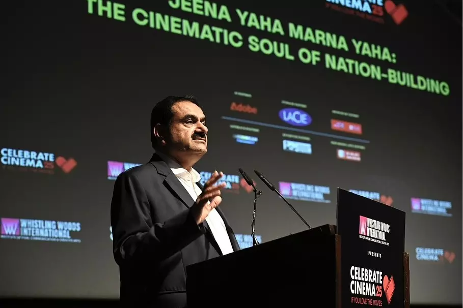 Gautam Adani ने व्हिसलिंग वुड्स इंटरनेशनल के छात्रों को भारत के रत्न कहा Gautam Adani ने व्हिसलिंग वुड्स इंटरनेशनल के छात्रों को भारत के रत्न कहा