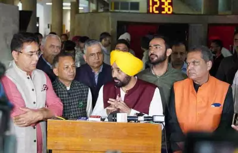 Punjab सरकार ने बाढ़ से हुए नुकसान का ब्यौरा केंद्र को भेजा Punjab सरकार ने बाढ़ से हुए नुकसान का ब्यौरा केंद्र को भेजा