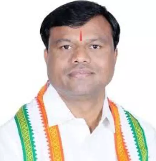 नकली कफ सिरप धड़ल्ले से बिक रहा छत्तीसगढ़ में, कांग्रेस का दावा नकली कफ सिरप धड़ल्ले से बिक रहा छत्तीसगढ़ में, कांग्रेस का दावा