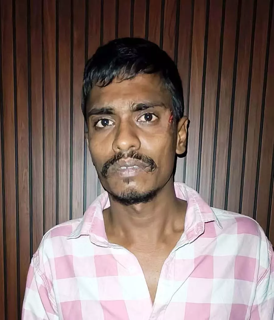 PSI जबरन वसूली मामला: तीन गिरफ्तार PSI जबरन वसूली मामला: तीन गिरफ्तार