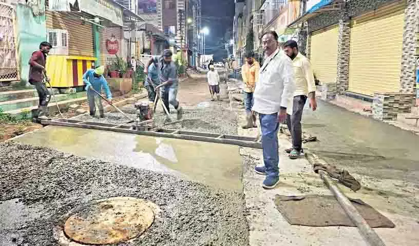 हैदराबाद में 14,000 से अधिक गड्ढों की मरम्मत की गई: GHMC हैदराबाद में 14,000 से अधिक गड्ढों की मरम्मत की गई: GHMC
