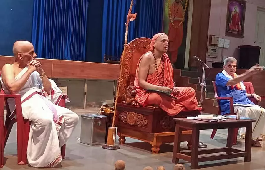 एक विशाल जन आंदोलन की तैयारी: गंगाधरेंद्र सरस्वती स्वामीजी एक विशाल जन आंदोलन की तैयारी: गंगाधरेंद्र सरस्वती स्वामीजी