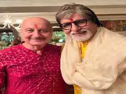 83 की उम्र में भी प्रेरणा स्रोत हैं Big B, अनुपम खेर ने बताई अनसुनी बात 83 की उम्र में भी प्रेरणा स्रोत हैं Big B, अनुपम खेर ने बताई अनसुनी बात