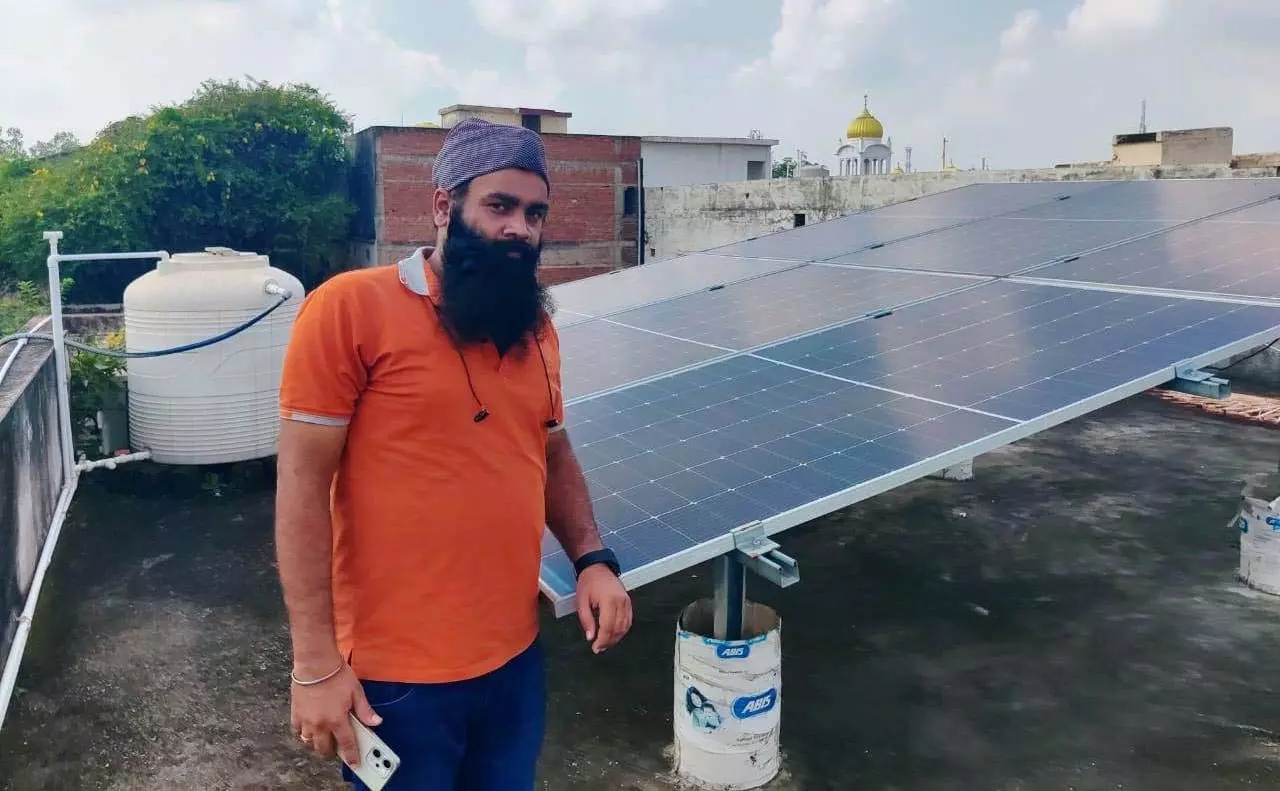 प्रधानमंत्री सूर्य घर मुफ्त बिजली योजना से बिजली उपभोक्ता बन रहे ऊर्जा दाता प्रधानमंत्री सूर्य घर मुफ्त बिजली योजना से बिजली उपभोक्ता बन रहे ऊर्जा दाता