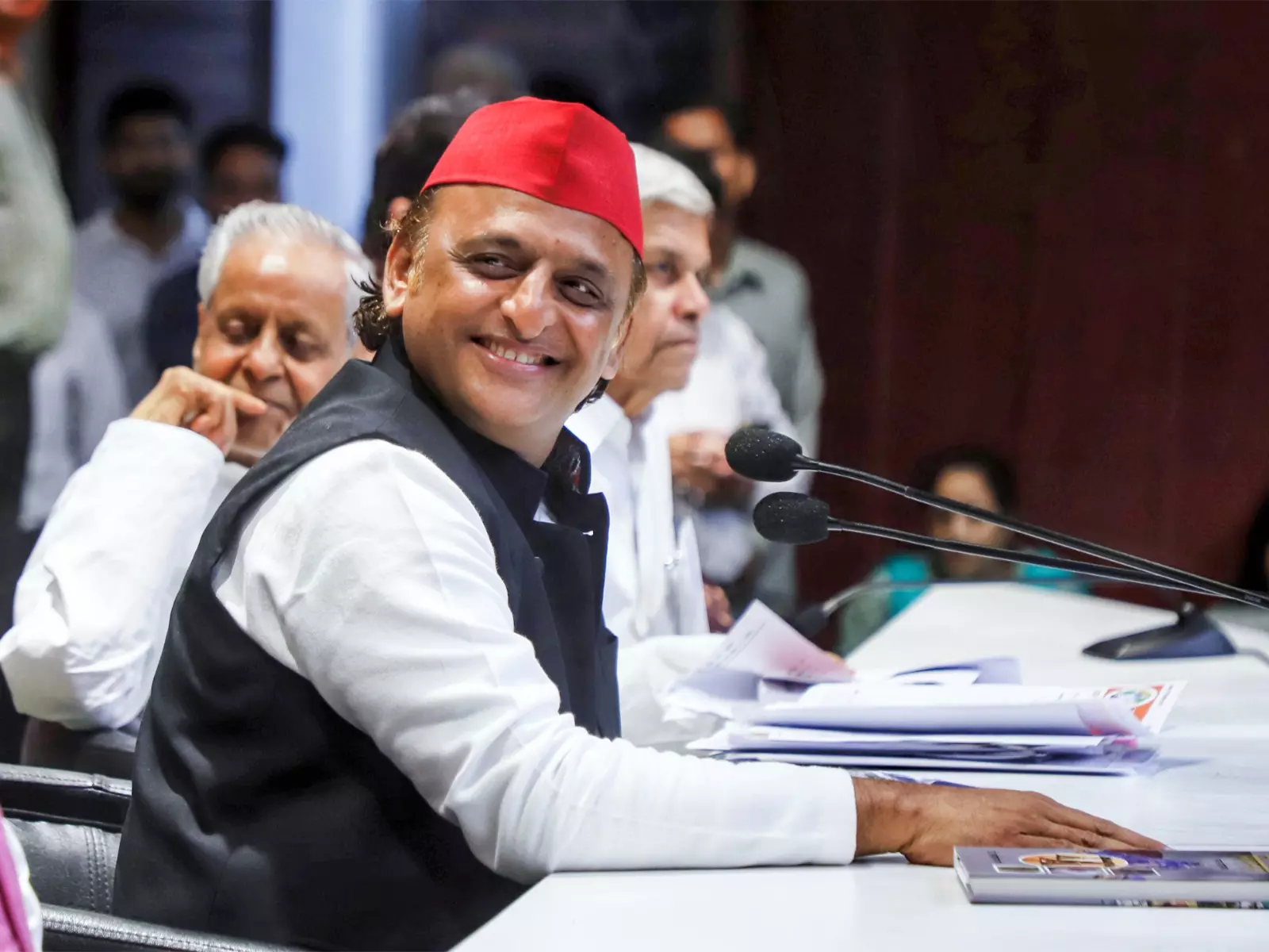 अखिलेश यादव का फेसबुक अकाउंट बहाल; संपूर्ण क्रांति पर जेपी का आह्वान साझा किया अखिलेश यादव का फेसबुक अकाउंट बहाल; संपूर्ण क्रांति पर जेपी का आह्वान साझा किया