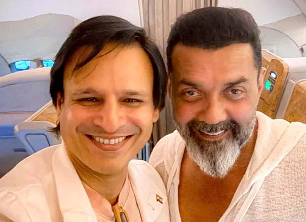 विवेक ओबेरॉय ने The Ba*ds Of Bollywood में बॉबी देओल की तारीफ की विवेक ओबेरॉय ने The Ba*ds Of Bollywood में बॉबी देओल की तारीफ की