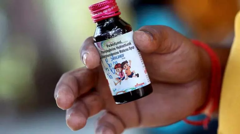 कफ सिरप से मौतें: Delhi सरकार ने कोल्ड्रिफ की बिक्री और वितरण पर प्रतिबंध लगाया कफ सिरप से मौतें: Delhi सरकार ने कोल्ड्रिफ की बिक्री और वितरण पर प्रतिबंध लगाया