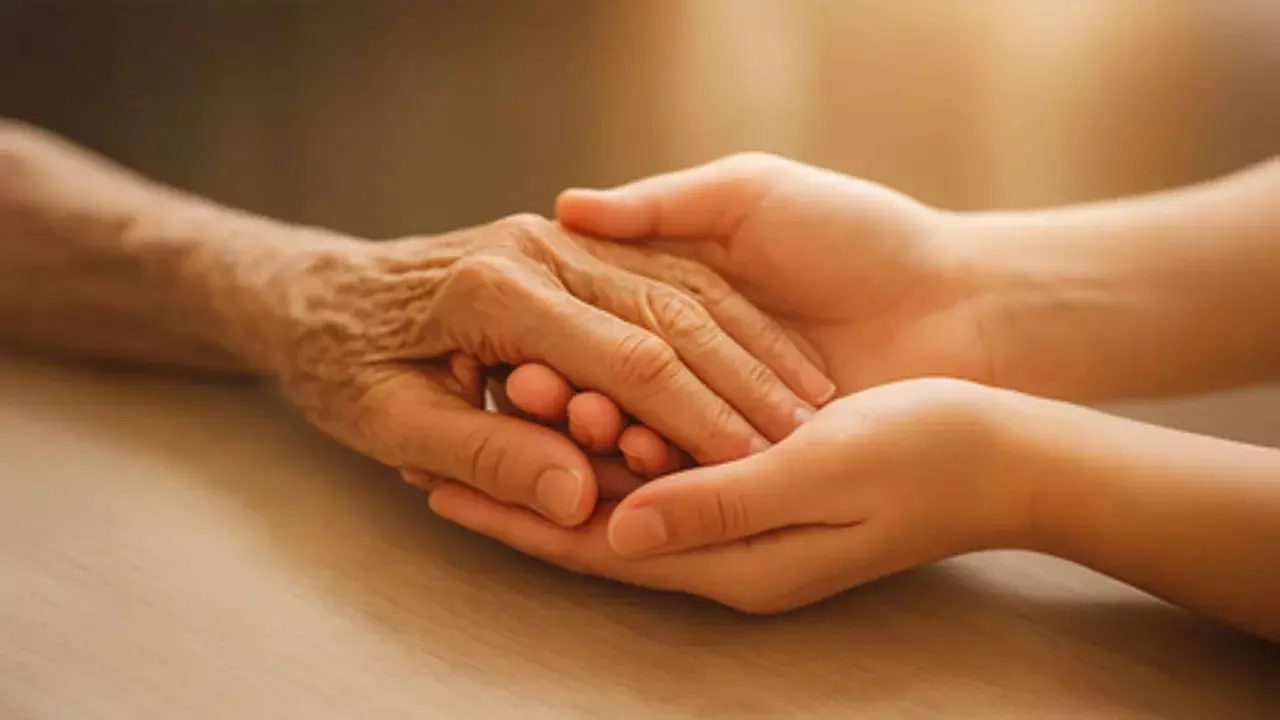 भारत में अल्जाइमर से लड़ने के लिए राष्ट्रीय डिमेंशिया रणनीति बनाए जाने की जरूरत: विशेषज्ञ भारत में अल्जाइमर से लड़ने के लिए राष्ट्रीय डिमेंशिया रणनीति बनाए जाने की जरूरत: विशेषज्ञ