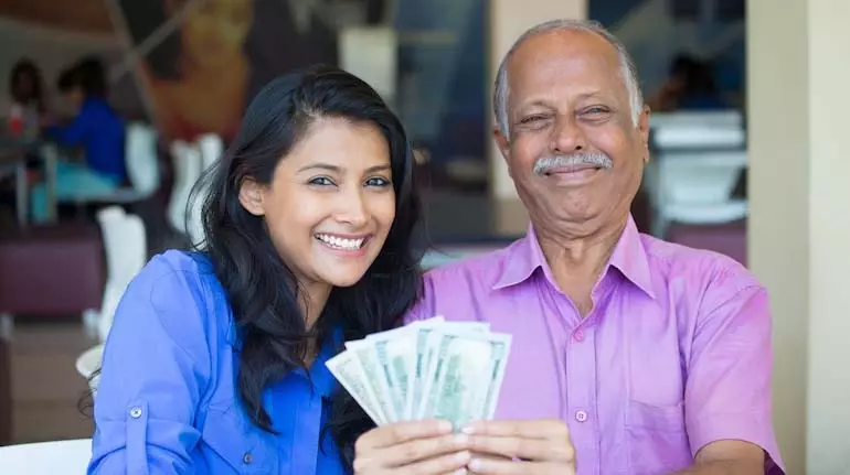 60 वर्ष से अधिक आयु के माता-पिता के लिए स्वास्थ्य बीमा खरीदने से पहले क्या जांचें? 60 वर्ष से अधिक आयु के माता-पिता के लिए स्वास्थ्य बीमा खरीदने से पहले क्या जांचें?