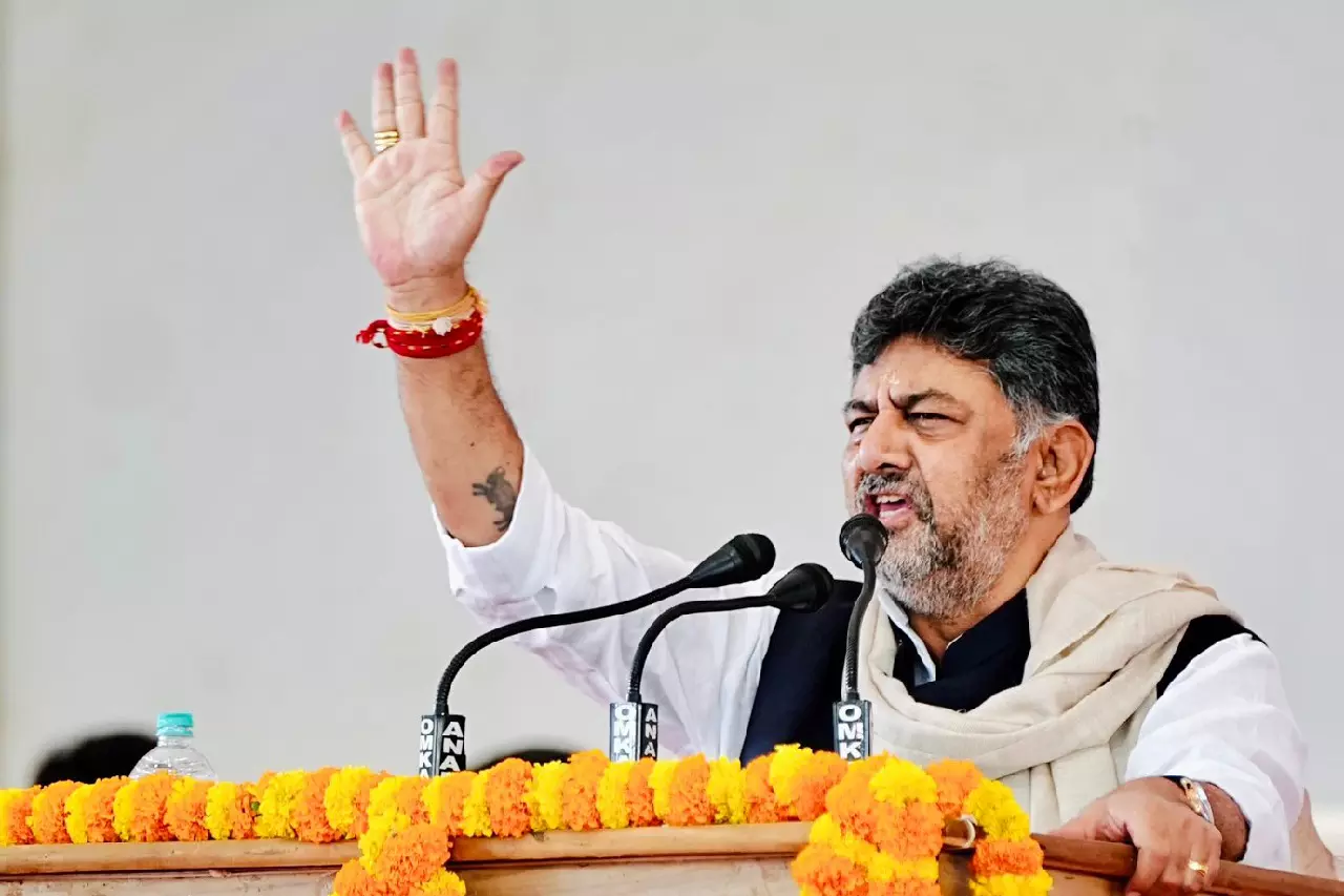 Karnataka मंत्रिमंडल विस्तार महज अफवाह: उपमुख्यमंत्री शिवकुमार Karnataka मंत्रिमंडल विस्तार महज अफवाह: उपमुख्यमंत्री शिवकुमार
