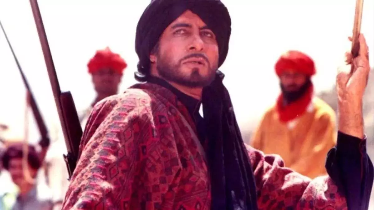 Amitabh Bachchan से 32 साल छोटी इस एक्ट्रेस ने जताई थी शादी की ख्वाहिश, सालों तक छुपा रहा राज Amitabh Bachchan से 32 साल छोटी इस एक्ट्रेस ने जताई थी शादी की ख्वाहिश, सालों तक छुपा रहा राज