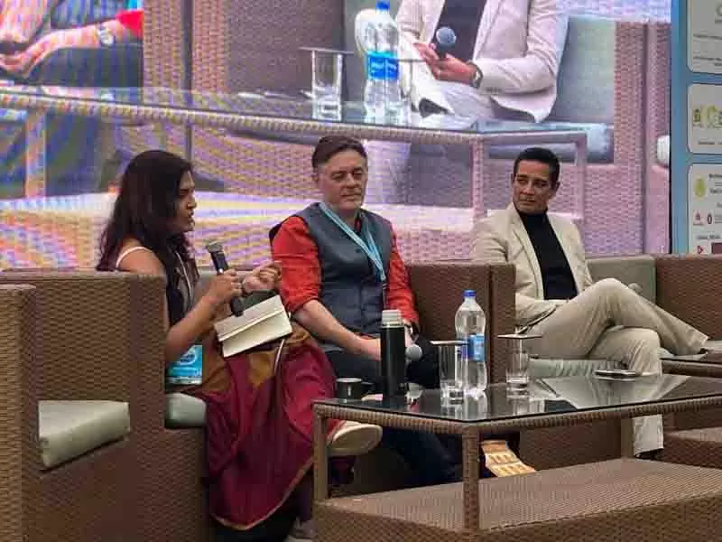 चाहे क्रिकेट हो या कूटनीतिक बातचीत, गर्मजोशी से हाथ मिलाना चाहिए: Former RAW chief AS Dulat चाहे क्रिकेट हो या कूटनीतिक बातचीत, गर्मजोशी से हाथ मिलाना चाहिए: Former RAW chief AS Dulat