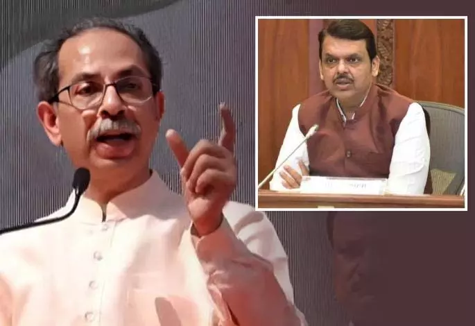 Uddhav Thackeray का फडणवीस को जवाब: किसानों को देखो, आईने को नहीं Uddhav Thackeray का फडणवीस को जवाब: किसानों को देखो, आईने को नहीं