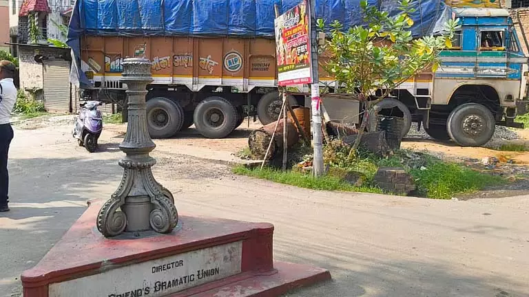 Toto पर आपदा, कोन्नगर में ट्रक ने 150 साल का इतिहास नष्ट कर दिया Toto पर आपदा, कोन्नगर में ट्रक ने 150 साल का इतिहास नष्ट कर दिया